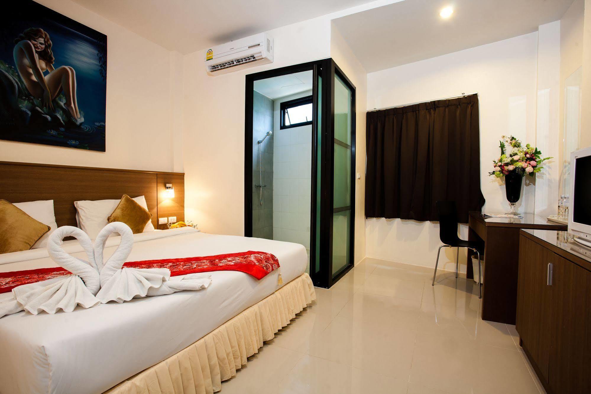 فندق ذا ويف باتونج Phuket المظهر الخارجي الصورة